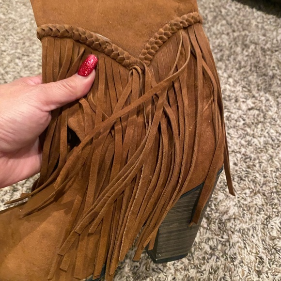 Camel Adriana New York boots with fringe, size 7 - Picture 2 of 4